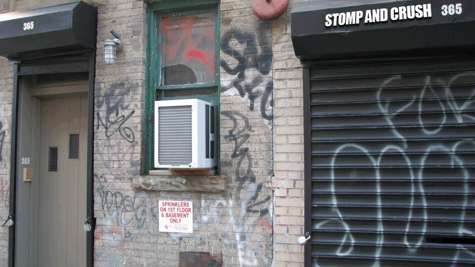 GRAFFITI - LEO &nbsp; &middot; &nbsp; SAK TFO