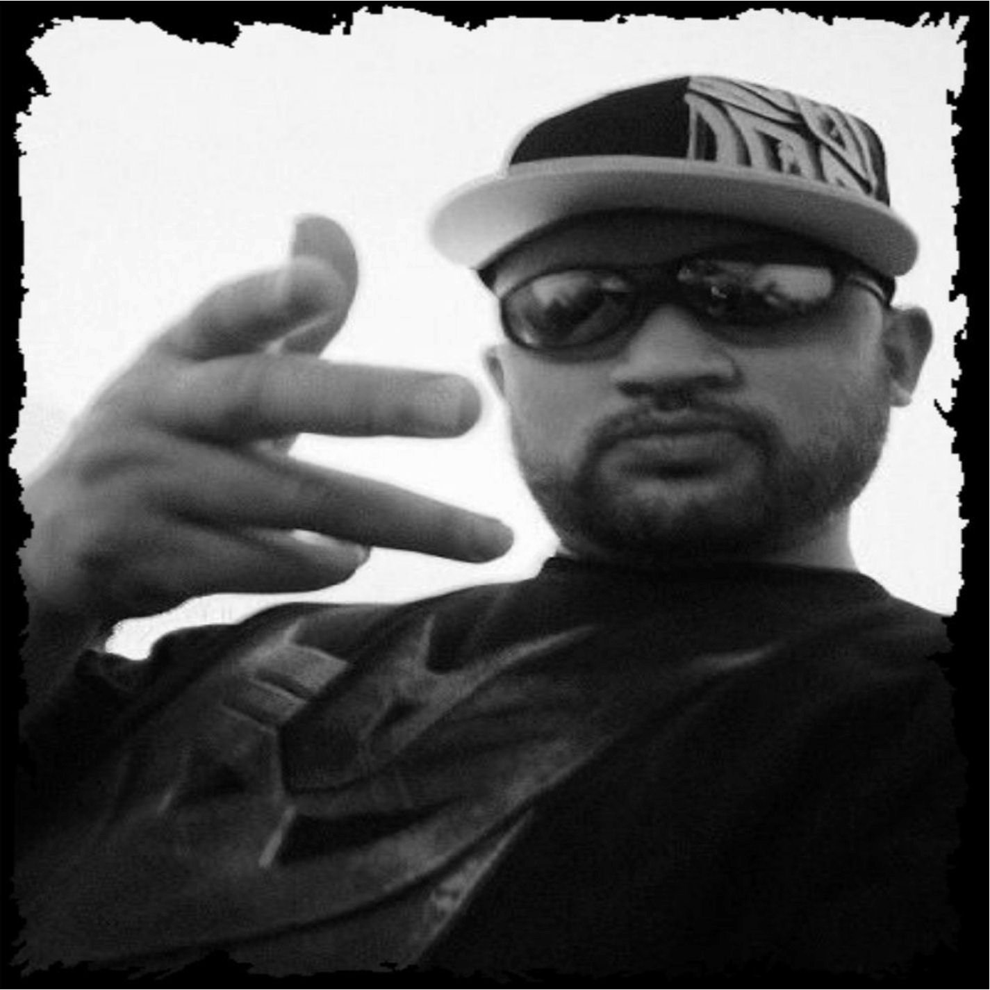 UNDERGROUND RAP ARTIST - THE SUNSET KID